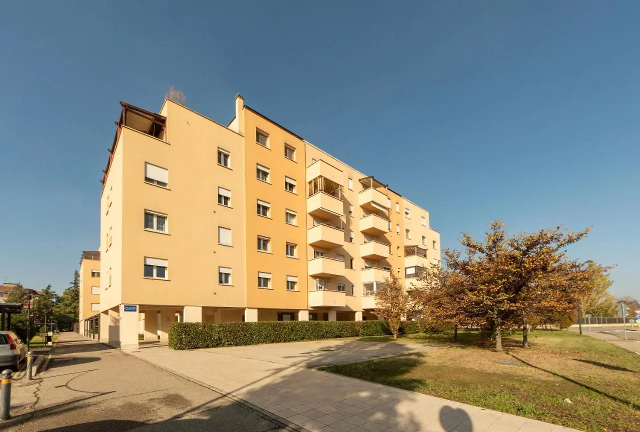 Appartamento Housmart San Lazzaro Salvo D'Acquisto 16 San Lazzaro di Savena 0*,  Italia